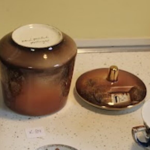 1940's Hand Painted Portugal Jar & Lid - Picture 4 of 5